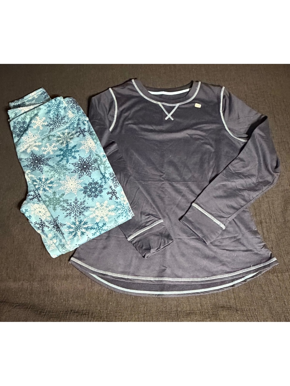 ClimateRight by Cuddl Duds Women's Set Snowflake Print